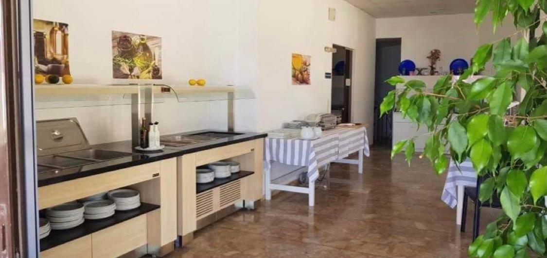 Mediterranean Hotel Kerpe Dış mekan fotoğraf