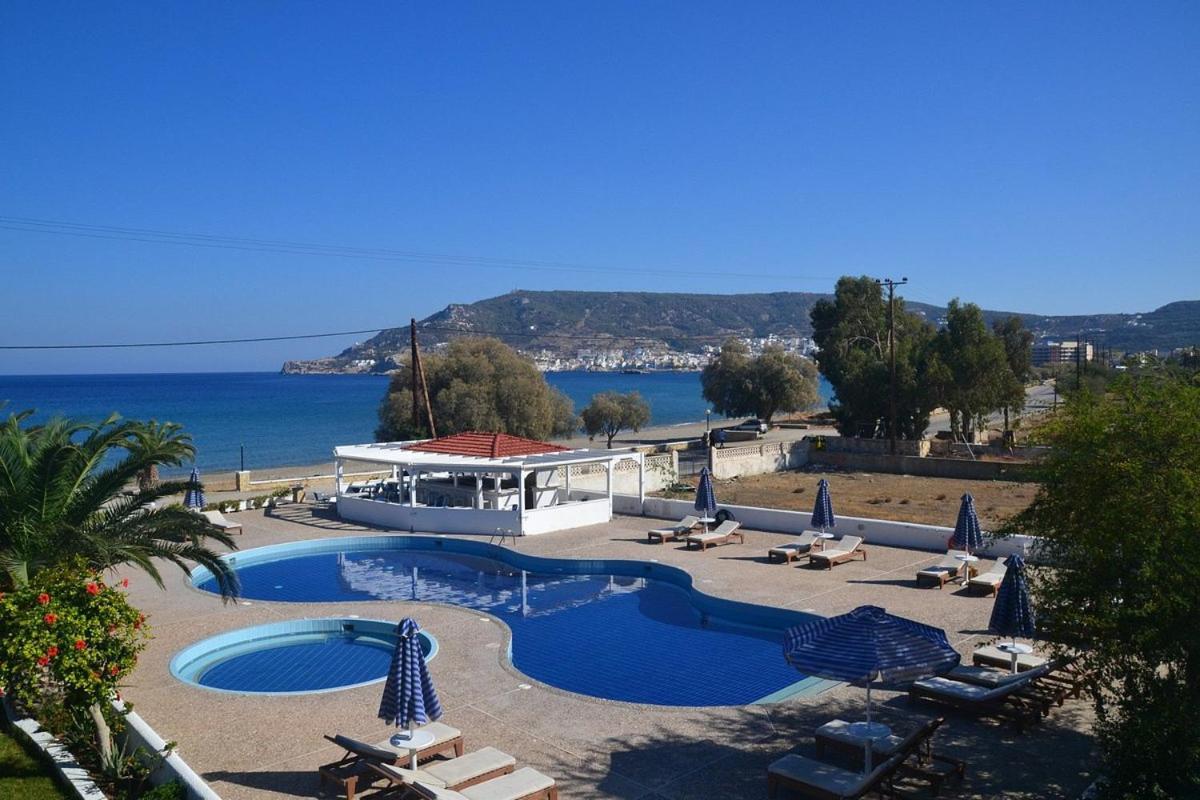 Mediterranean Hotel Kerpe Dış mekan fotoğraf